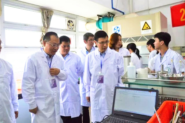 av在线
学生荣获广东省生物化学实验技能大赛二等奖03.jpg