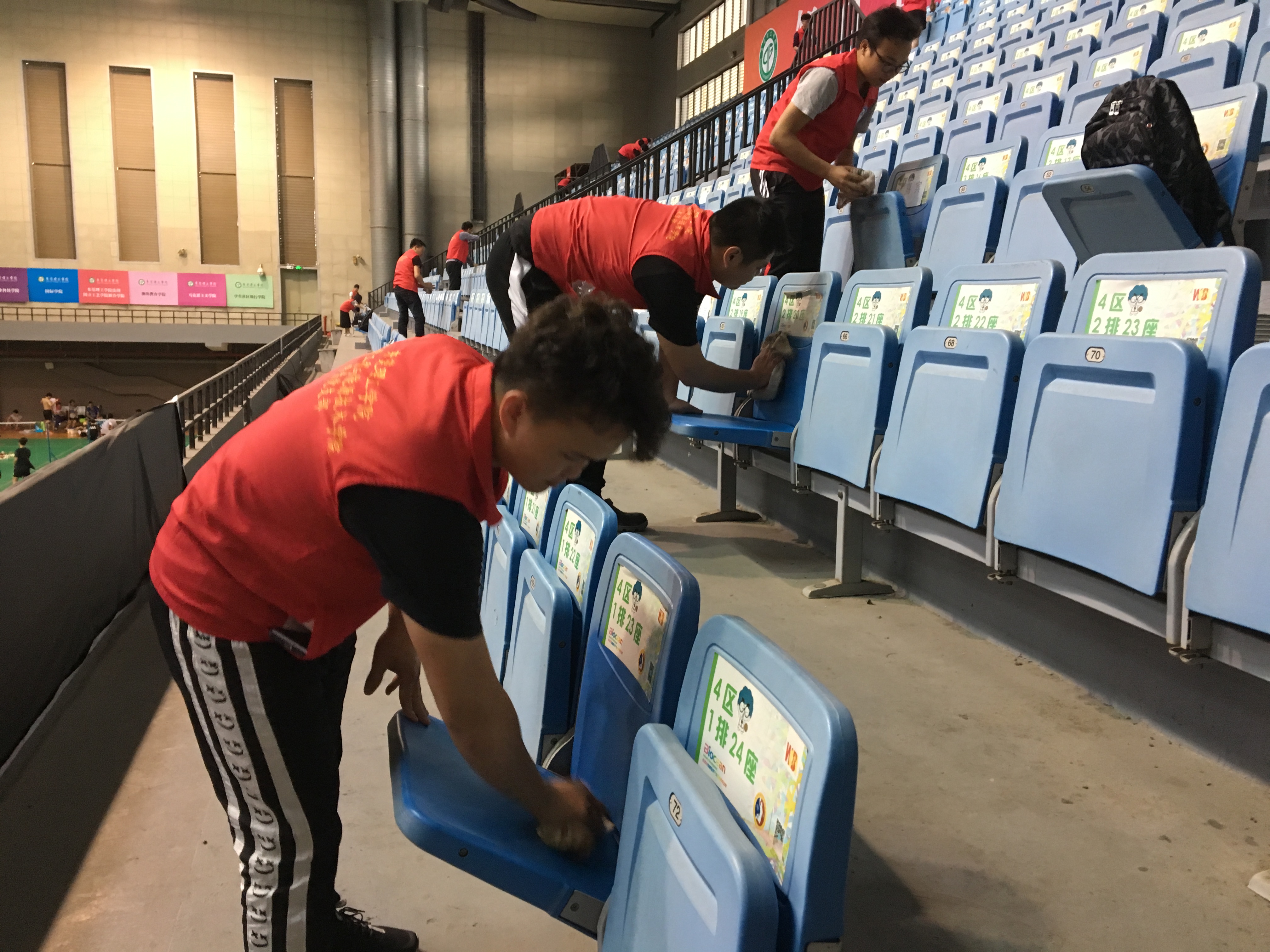 av在线
学生党支部开展-传承雷锋精神弘扬时代新风-主题党日活动2.jpg