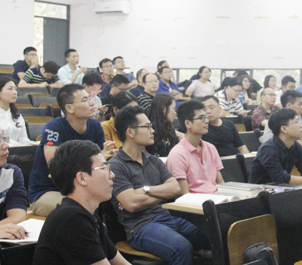 av在线
分工会举行工作部署会议2.jpg